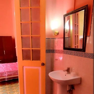 📍👥Apartamento Independiente de 2 Cuartos Frente al Capitolio REF 1347 - Img 95454204