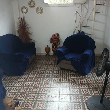 Se vende apartamento en un 2 piso en el vedado - Img 122210072