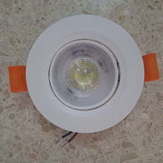 Lamparas de 3 whatts dirigibles led para empotrar dicroicas para pladul, mesetas closet etc - Img 51008305
