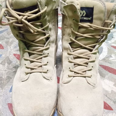 Botas marca Malstron número 42 - 2/6