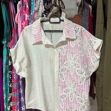 Blusas de mujer con bordado - 3/3
