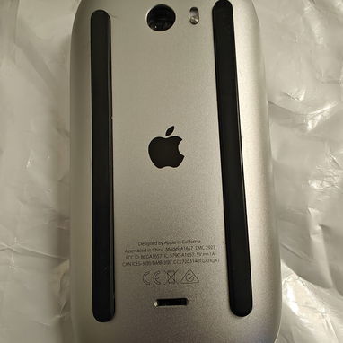 **MAGIC MOUSE Y KEYBOARD** - 2/3