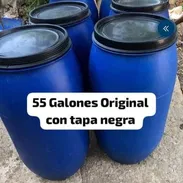 Recipientes de agua originales de 55GL con tapas nuevos - Img 57357260