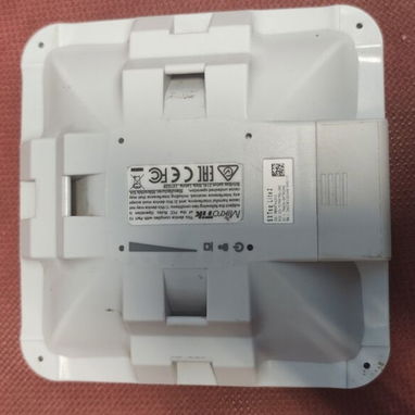 Vendo Mikrotik SXTsq Lite2 con level 4 y su jaula protectora practicamente nuevo funcionando al kilo - 2/7