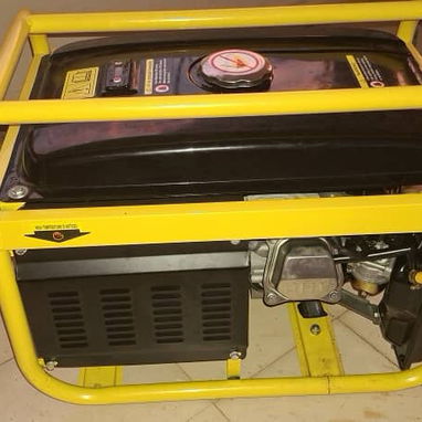 Planta Electrica de 5000W 4Tiempos Lista para gas o Gasolina solo 15 dias de uso - 2/4