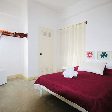 OPORTUNIDAD DE INVERSIÓN EN LA HABANA VIEJA Activo inmobiliario con renta activa para extranjeros - Img 116406793