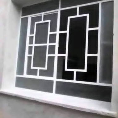 ✨Se realizan trabajos de herrería,⚒️ puertas,🚪 ventanas y enrejados, se incluye cristales, Yale, pintura anticorrosiva - Img 127927619