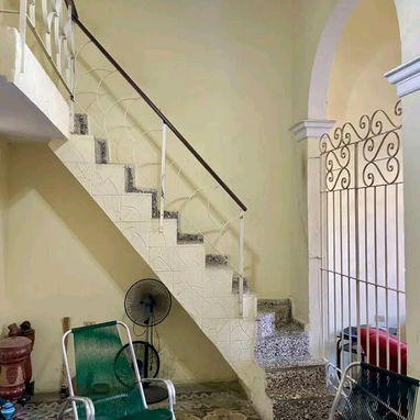 Casa independiente con garage y 5 cuartos en Lawton. - 3/9