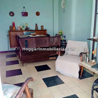 GG-173. ¡APARTAMENTO CAPITALISTA EN EL VEDADO DE 1 CUARTO AMPLIO CON TERRAZA Y GARAJE PARA MOTO! - 5/10
