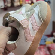 Zapatos para niña. Son el #5 - Img 56663955