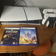 Vendo playstation 5 con sus mandos y dos discos en 600 usd (NO ME AJUSTO) - Img 57093597