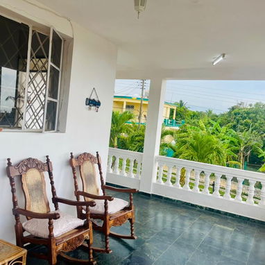 Renta de casa en la playa en Guanabo. Alquiler de casa en la playa cerca del mar - Img 125336487