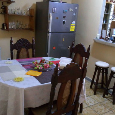 Vendo apartamento de 3/4 cuartos en 13500 USD dos cuadras de la heladería la word carpintería de hierro y cristal - Img 120440470