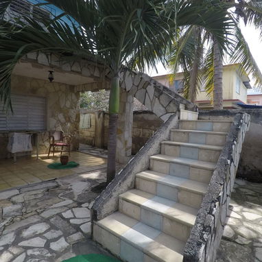 Venta de mansion en guanabo a 200 metros de la playa - Img 122994673