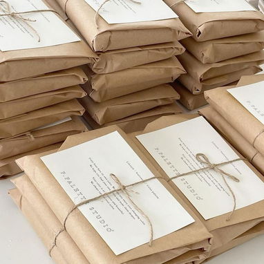 PAPEL KRAFT 120g — Calidad y resistencia para uso comercial y profesional - Img 123883620