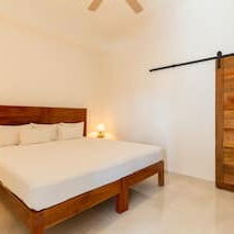 Precioso refugio de 2 dormitorios y 2 baños. Bellamente encantador, perfecto para usted. - Img 123012592