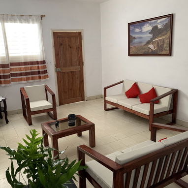 Alquilo apto de dos cuartos con garaje en Miramar - Img 122557785