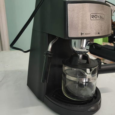 Cafetera electrica marca ROYAL a 50usd - Img 120862084