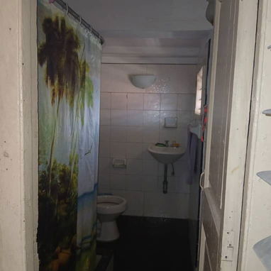 ‼️APARTAMENTO DISPONIBLE EN LA CALZADA DE 10 DE OCTUBRE‼️ - Img 124892386