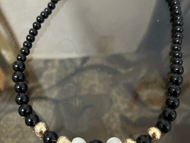 collar de oro 10k coral negro y perlas totalmente auténtico nuevo en su cajita - Img main-image