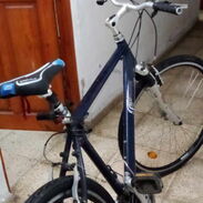 Bicicleta 29 moderna ,aluminio ,cambios Shimano ,luces traseras,gomas d pista - Img 45271542