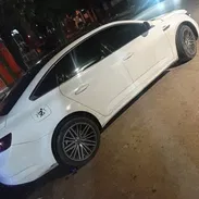 Vendo o negocio Renault talismán, 2017 muy bueno el carro - Img 52896858