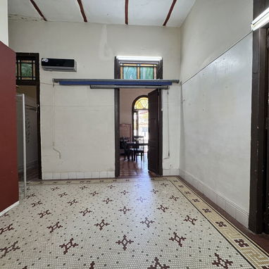 Vedado, letras: casa de 3/4, garaje, internet, 125m2, 3 AC (precio negociable) - Img 120873048