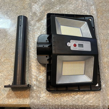 Lámpara solar de 200w para exteriores - Img 120454572
