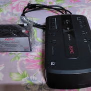 &UPS Backup 750VA Marca APC de Minimo Uso Impecable con Bateria Nueva 12V x 9A del 2026 APC - Img 56289253