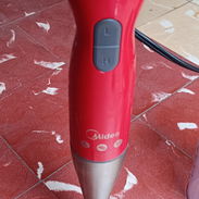 Batidora de mano Midea, perfecto estado, con accesorios 30 usd o al cambio solo en efectivo - Img 56573938