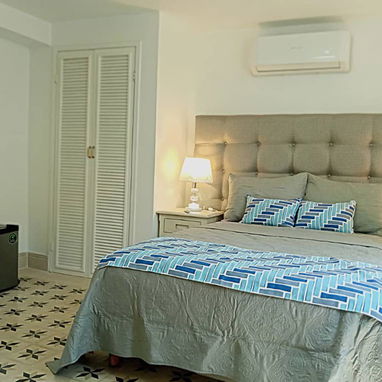 🗺️Hostal de 4 Habitaciones en Centro Habana Electricidad garantizada (no se va la luz) REF 1422 - Img 109995394