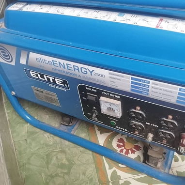 Vendo 2 una bluetti solar y electrica y una planta de gasolina - Img 121101903