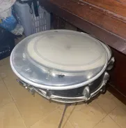 se vende caja de drum con su atril y parche de respuesto - Img 49550045