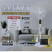 Ventilador recargable con sistema de panel solar x 230usd tengo domicilio - Img 45794401