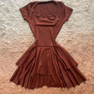 Vestidos cortos de doble vuelo - 3/4