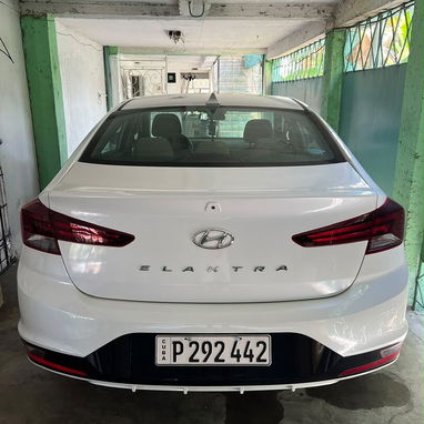 Hyundai Elantra 2019 🔥 - 2/5