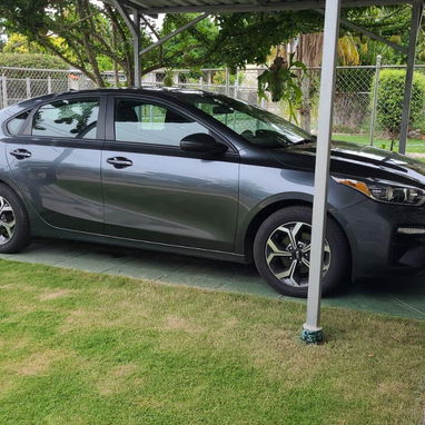 Se vende carro marca Kia en perfecto estado llamar al ☎️ 53577840 - 5/6