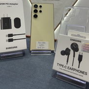 📌 S24 ULTRA 12/256 ⚫️ cargador carga rápida, mica, forro y audífonos regalo❌ Variedad de Modelos 🔥 Garantia 💯 - Img 49286382
