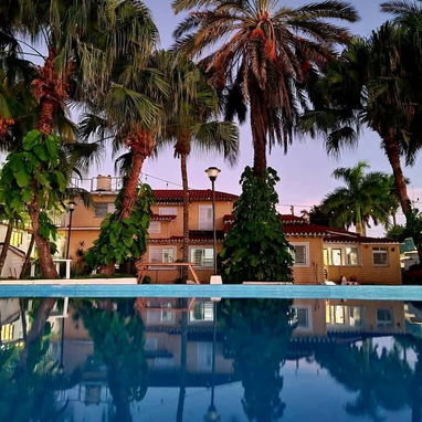 [Confort Rentals] Pasadía de Lujo en Santa Fe – Piscina y Acceso al Mar - Img 117159216