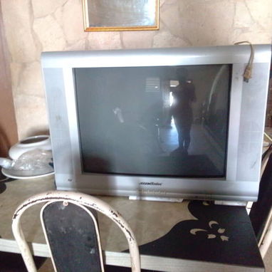 TV - 2/2