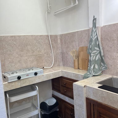 Apartamento al lado del Amejeiras .300 usd - Img 121981913