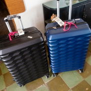 Se venden MALETAS de 30KG NUEVAS - Img 54358243