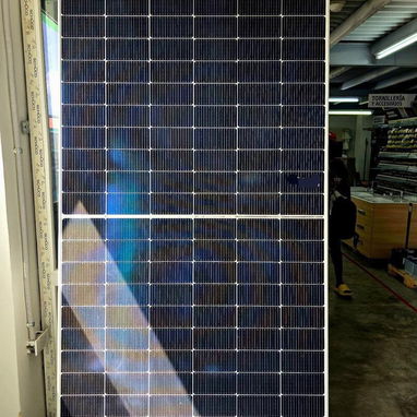 Paneles Boviet 580W - 2/2