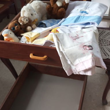 Vendo cuna de caoba con colchon, fundas y peluche - Img 112270324