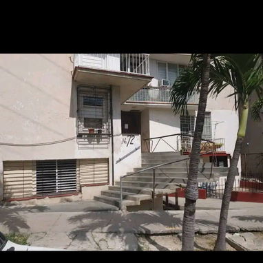 Rento apt de 1 cuarto independiente en planta baja en 27a 2 cuadras de 23 y Rampa. - 8/10