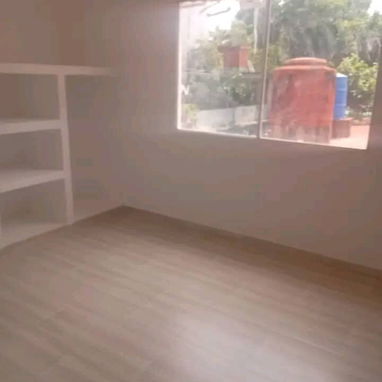 APARTAMENTO INTERIOR CON GRAN ESPACIO Y PLACA LIBRE  EN EL MUNICIPIO DE PLAYA CERCA DE  9na y  70  A UNOS PASOS DE MOTE - 5/10
