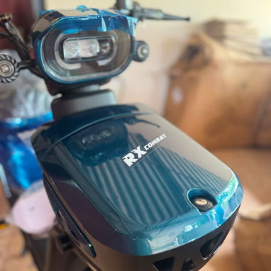 `🛵 𝐁𝐈𝐂𝐈𝐌𝐎𝐓𝐎 RX COMBAT 🛵`  ⚙️𝐄𝐒𝐏𝐄𝐂𝐈𝐅𝐈𝐂𝐀𝐂𝐈𝐎𝐍𝐄𝐒 • 3000w - 72v - 45 ah • ⁠batería de litio antiexp - 10/10