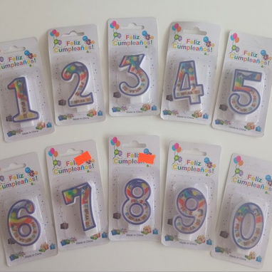 De cumpleaños: numeros inflab. $400, numeros velas $400, velas volcanicas $450, toppers $250, cortinas verdes $450 - Img 121529187