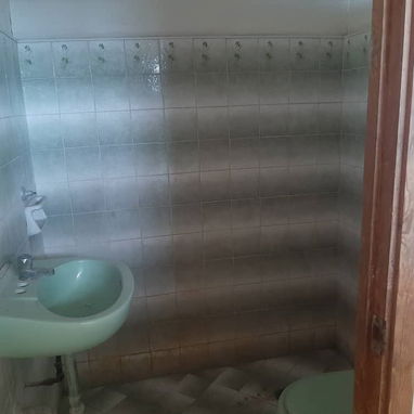 🏡SE VENDE AMPLIO APARTAMENTO EN EL VEDADO - Img 120927017