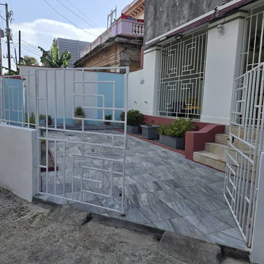 ‎🏡 Propiedad Privada e Independiente en el Vedado - 5/10